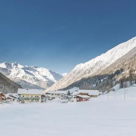 In Neustift Near Lift Апартаменти Нойштіфт-ім-Штубайталь