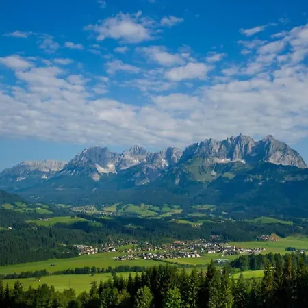 In Neustift Near Lift * ノイシュティフト・イム・シュトゥーバイタール